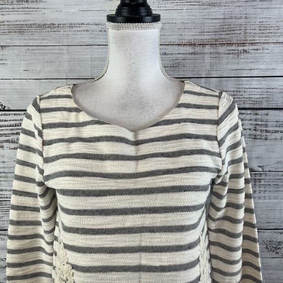 Cupio Top Pullover size Small Ivory Black Striped Lace Shabby Chic Boho Stretch - Picture 3 of 9